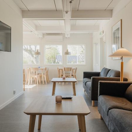Vallersviks Vandrarhem Aenggarden Frillesås 外观 照片